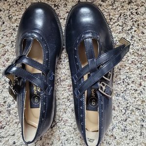 Brand new vintage Dyna kids shoes